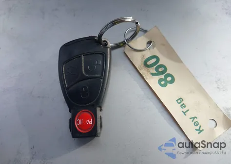 2000 Mercedes-Benz S 500 z USA, uszkodzony, nr VIN WDBNG75J4YA080712